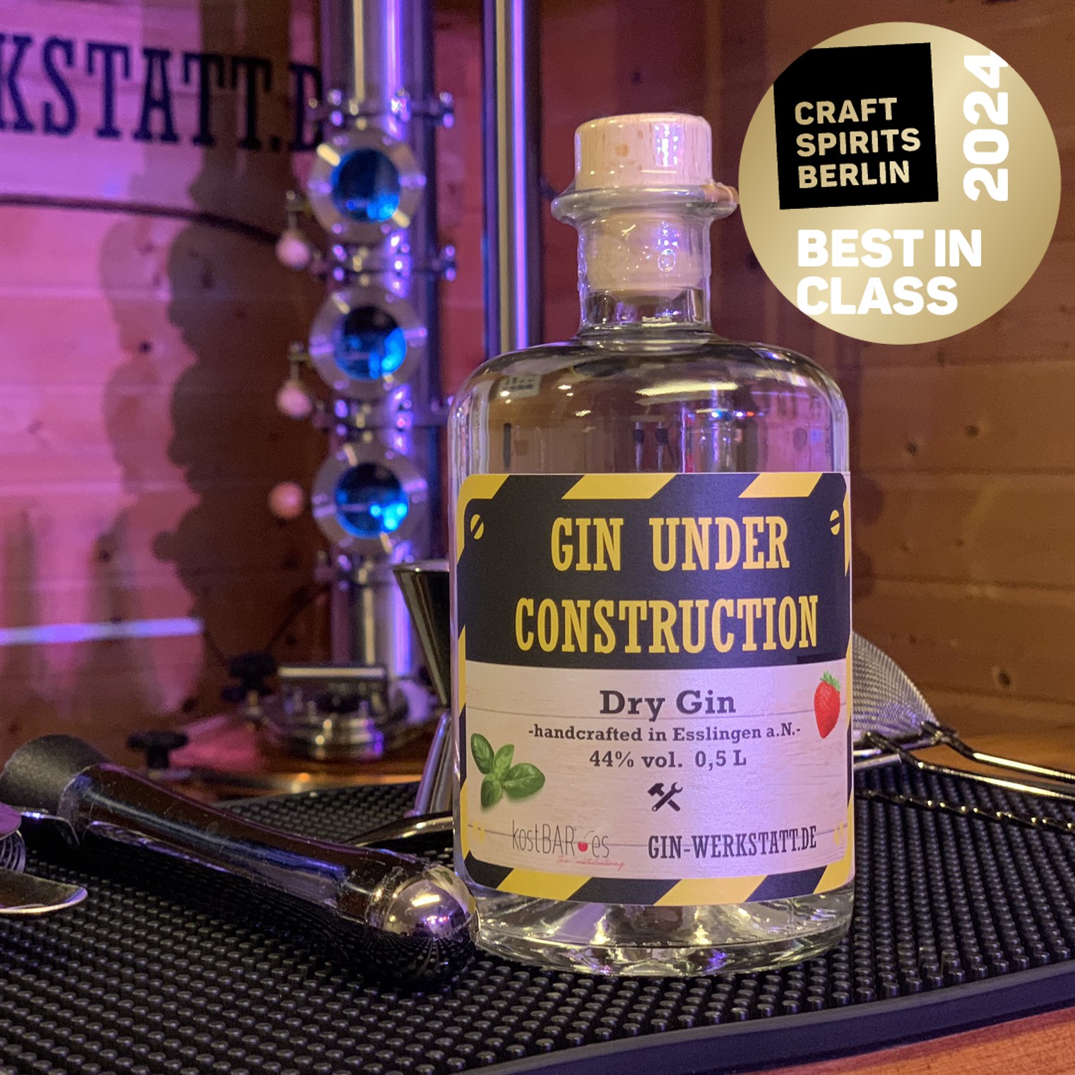 Gin under Construction - handcrafted in Esslingen a.N., ausgezeichnet mit "Best in Class"