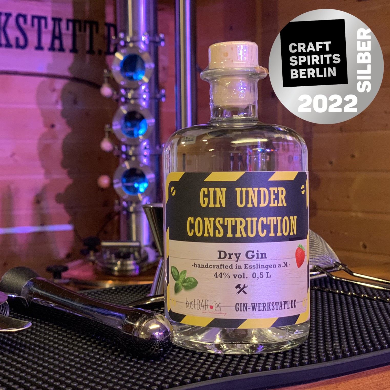 Gin under Construction - handcrafted in Esslingen a.N.